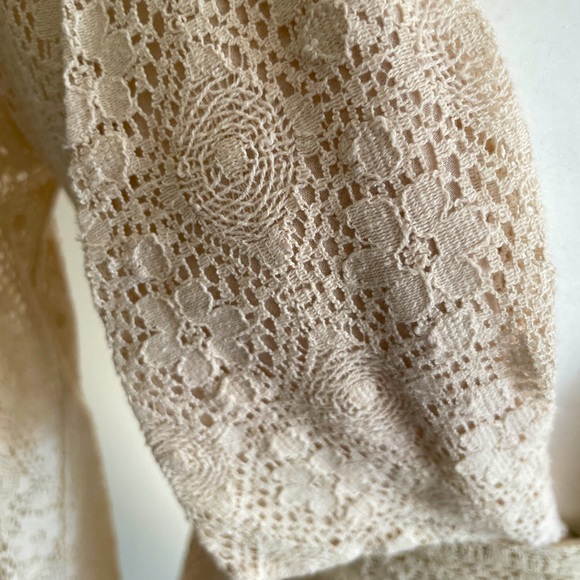 Lightweight delicate jacket/sweater - Picture 2 of 5